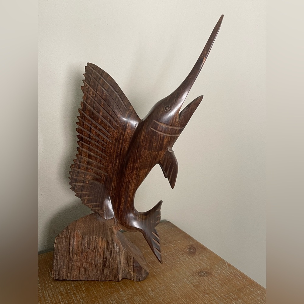 Hand carved ironwood swordfish figurine - Picture 1 of 3